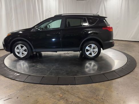 Used 2014 Toyota RAV4 XLE image 7