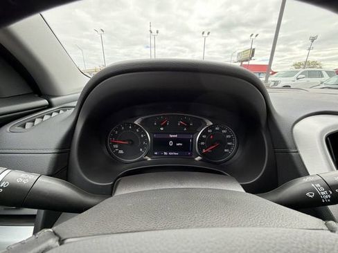 Used 2022 GMC Terrain SLT w/ Tech Package AWD/4WD image 16