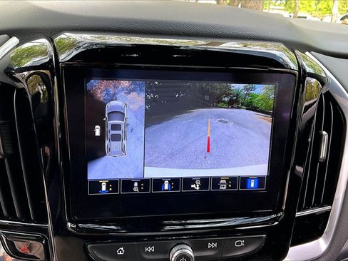 Used 2023 Chevrolet Traverse High Country w/ LPO, Floor Liner Package AWD/4WD image 13