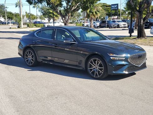 Used 2025 Genesis G70 2.5T image 2