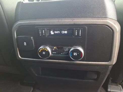 Used 2019 Ford Expedition XLT w/ Equipment Group 201A RWD image 15