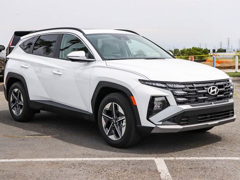 New 2026 Hyundai Tucson SEL FWD image 3