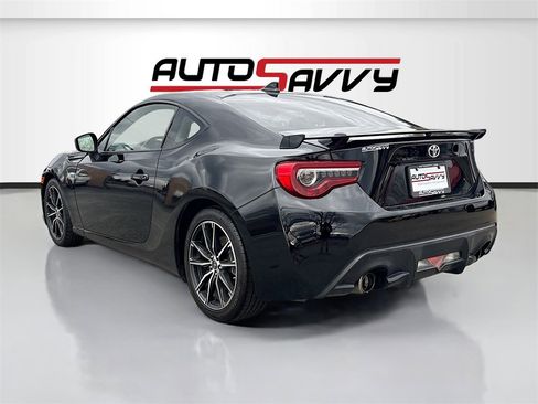 Used 2019 Toyota 86 image 5