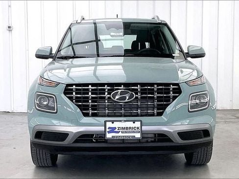 New 2026 Hyundai Venue SEL FWD image 3