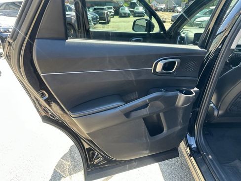 Used 2024 Kia Sorento S w/ Panoramic Sunroof Package AWD/4WD image 24