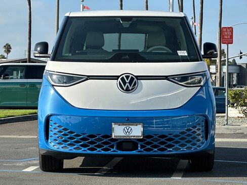 New 2025 Volkswagen ID. Buzz 1st Edition image 3
