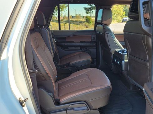 Used 2023 Ford Expedition Max King Ranch image 17