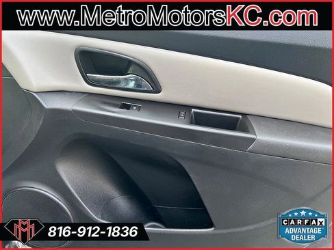 Used 2016 Chevrolet Cruze LT FWD image 37