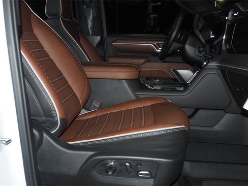 Used 2026 GMC Sierra 3500 Denali Ultimate image 20