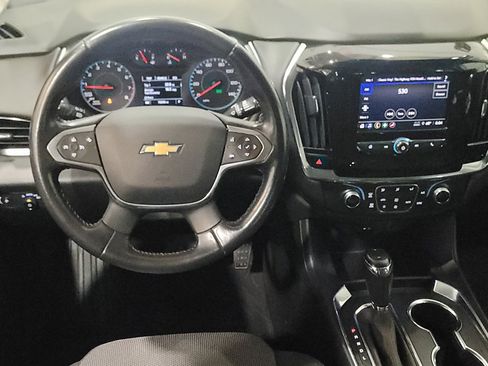 Used 2020 Chevrolet Traverse LT image 22
