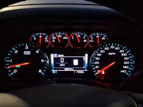 Used 2018 Chevrolet Tahoe Premier image 25