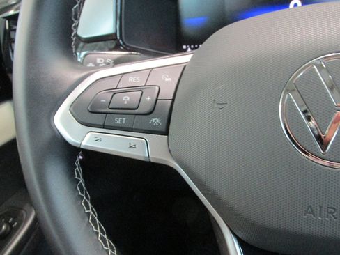 Used 2024 Volkswagen Taos S image 15