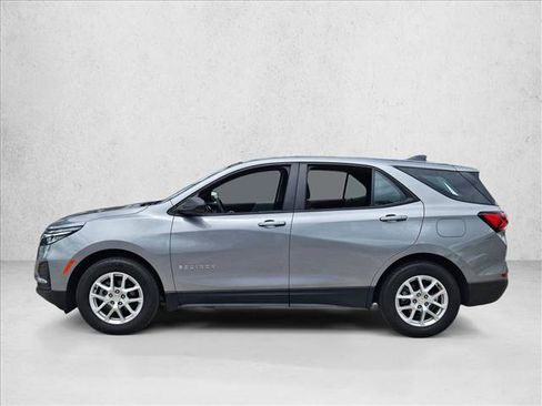 Used 2024 Chevrolet Equinox LS w/ Driver Confidence II Package FWD image 8