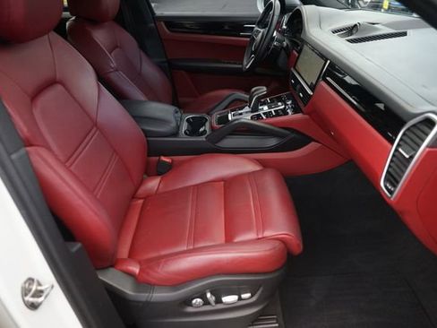 Used 2019 Porsche Cayenne AWD/4WD image 19