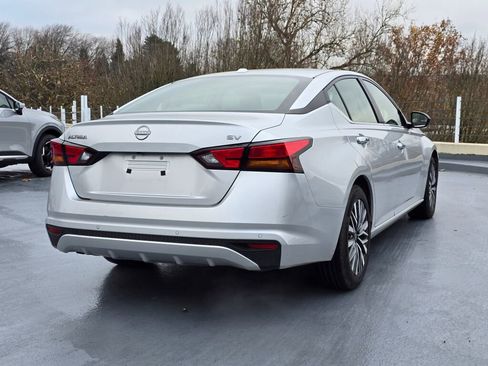 Used 2024 Nissan Altima 2.5 SV image 5