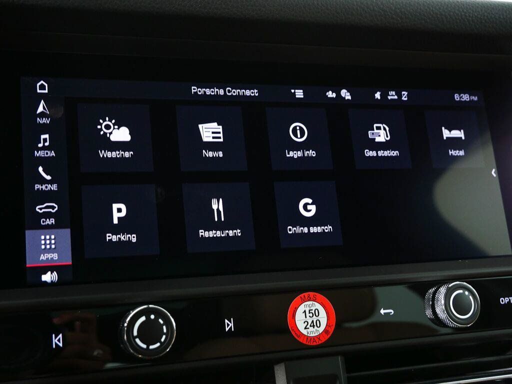 Certified 2026 Porsche Macan AWD/4WD image 15