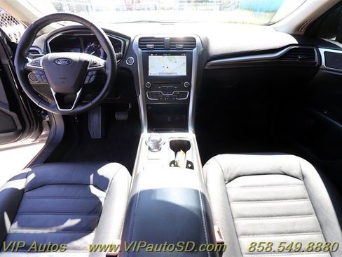 Used 2018 Ford Fusion Energi SE image 7