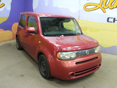 Used 2009 Nissan Cube 1.8 S w/ Interior Designer Pkg FWD image 2