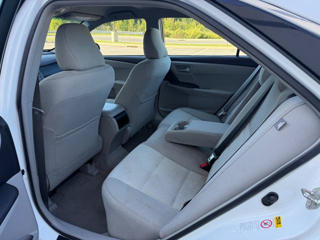 Used 2017 Toyota Camry LE FWD image 15