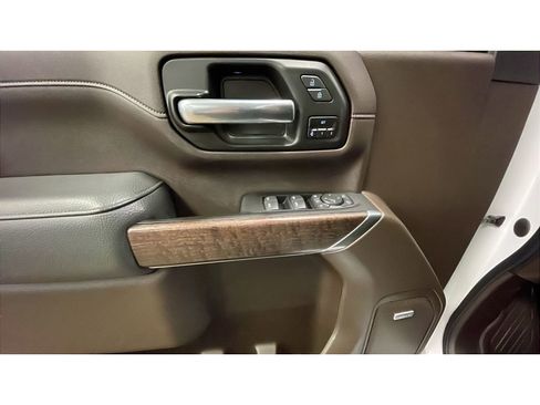 Certified 2022 GMC Sierra 2500 Denali w/ Denali Ultimate Package image 8