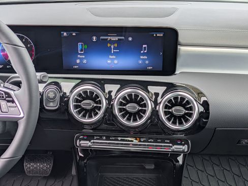 New 2026 Mercedes-Benz CLA 250 image 31