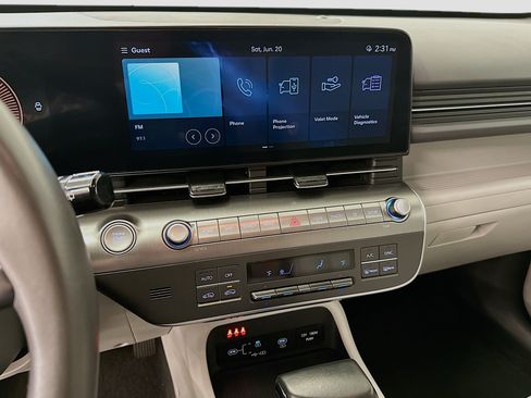 Used 2024 Hyundai Kona SEL AWD/4WD image 26