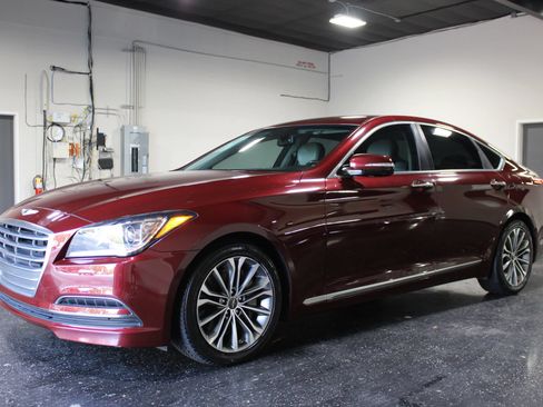 Used 2015 Hyundai Genesis 3.8 RWD image 6
