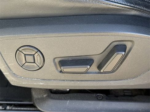 Used 2023 Audi Q3 2.0T Premium image 26