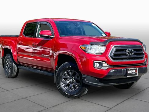 Certified 2020 Toyota Tacoma SR5 AWD/4WD image 3