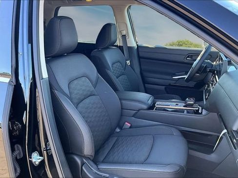 New 2026 Nissan Pathfinder SV w/ Cargo Package FWD image 9