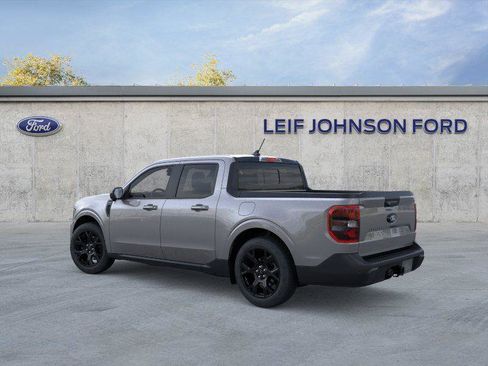 New 2025 Ford Maverick Lariat w/ Black Appearance Package image 4