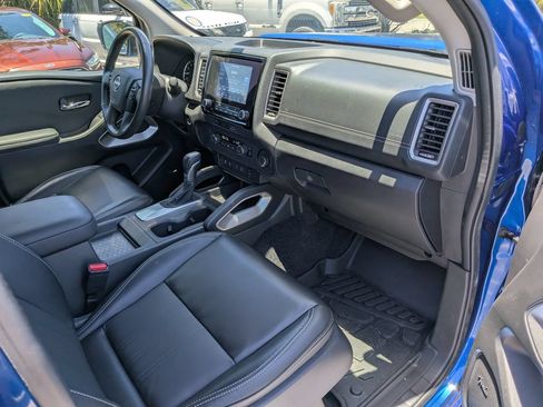 Used 2024 Nissan Frontier SL w/ Technology Package RWD image 13