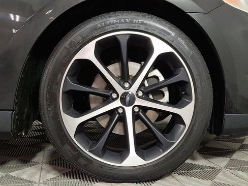 Used 2014 Ford Taurus SEL w/ Equipment Group 201A image 8