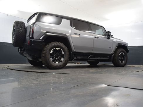 New 2024 GMC Hummer EV 2X w/ Extreme Off-Road Package image 46