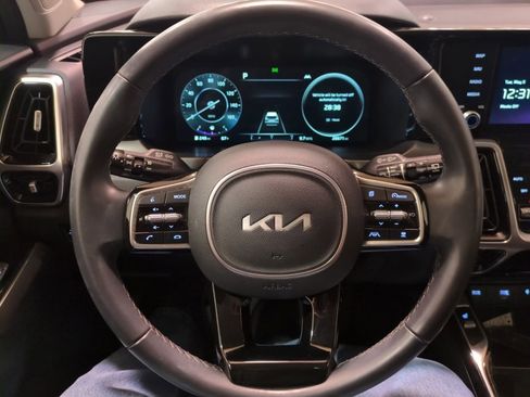 Certified 2023 Kia Sorento SX AWD/4WD image 22