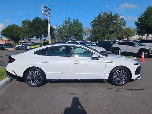 New 2026 Hyundai Sonata Limited FWD image 4