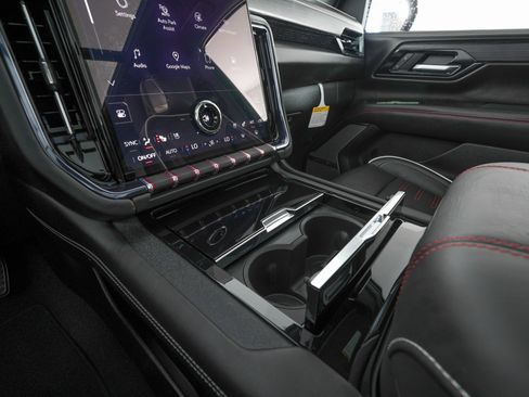 Used 2025 GMC Yukon AT4 Ultimate image 27