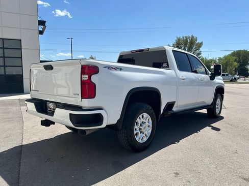 Used 2021 Chevrolet Silverado 2500 LTZ AWD/4WD image 3