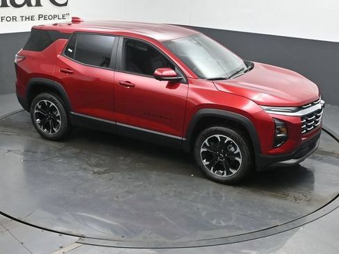 New 2026 Chevrolet Equinox LT w/ Safety and Technology Package FWD image 16