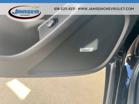 Used 2023 Chevrolet Traverse Premier FWD image 25