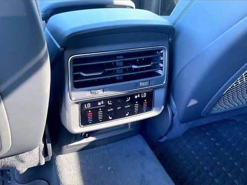 New 2026 Audi Q8 Premium Plus image 17