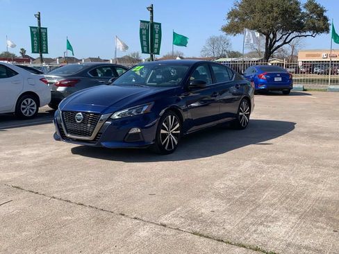 Used 2022 Nissan Altima 2.5 SR FWD image 4