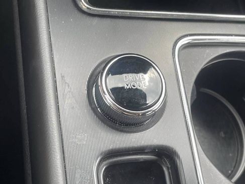 Used 2025 Lincoln Corsair FWD image 25