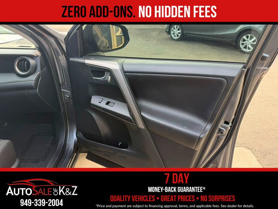 Used 2017 Toyota RAV4 XLE w/ Carpet Mat Package AWD/4WD image 19