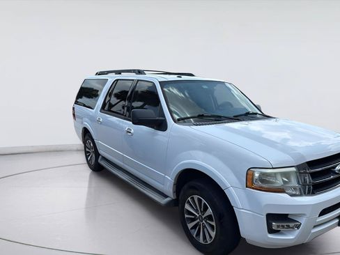 Used 2015 Ford Expedition EL XLT w/ Equipment Group 202A RWD image 3