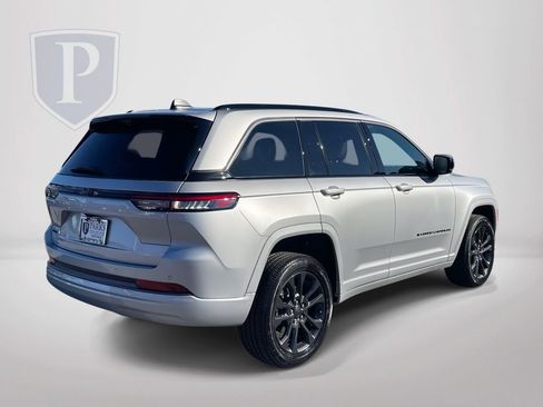 New 2026 Jeep Grand Cherokee Limited AWD/4WD image 6