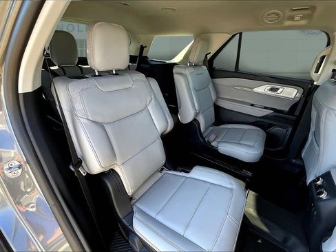 New 2026 Ford Explorer Active w/ Active Comfort Package image 11