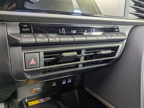 New 2026 Toyota Camry SE image 17