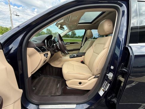 Used 2017 Mercedes-Benz GLS 450 4MATIC w/ Premium Package image 11