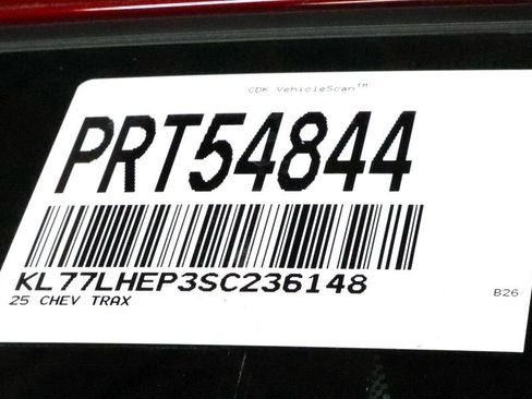 Used 2025 Chevrolet Trax LT w/ LT Convenience Package image 32